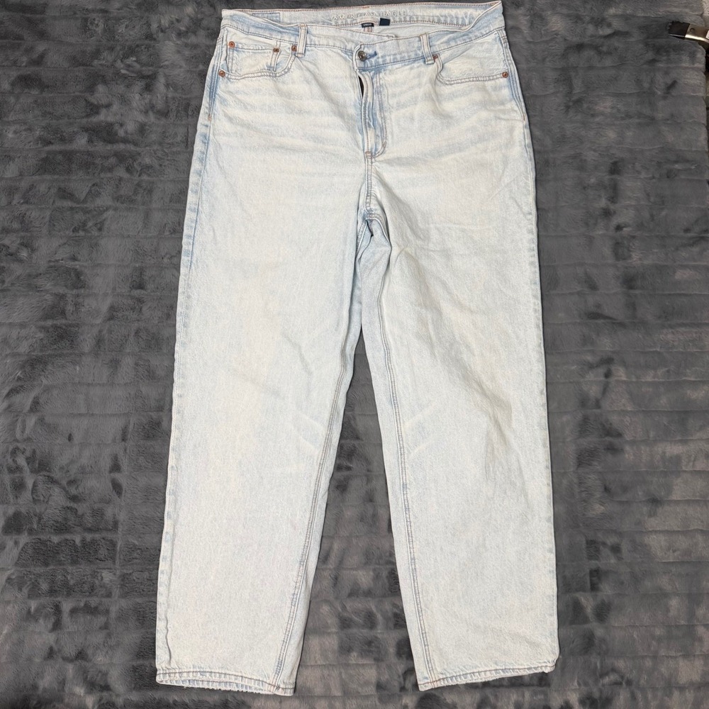 American Eagle Super High-Rise Baggy Straight Light Wash Jeans Womens 14 Regular